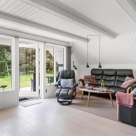 Lilo - 1km From The Sea By Interhome Blåvand