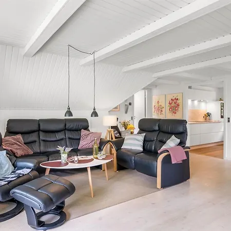 Lilo - 1km From The Sea By Interhome *